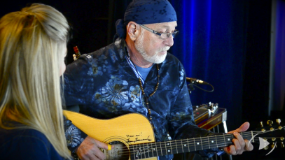 patrick-norman-interprete-une-version-acoustique-de-thriller