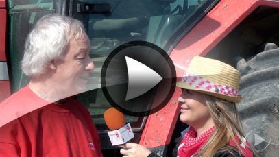 un-agriculteur-qui-cultive-loptimiste